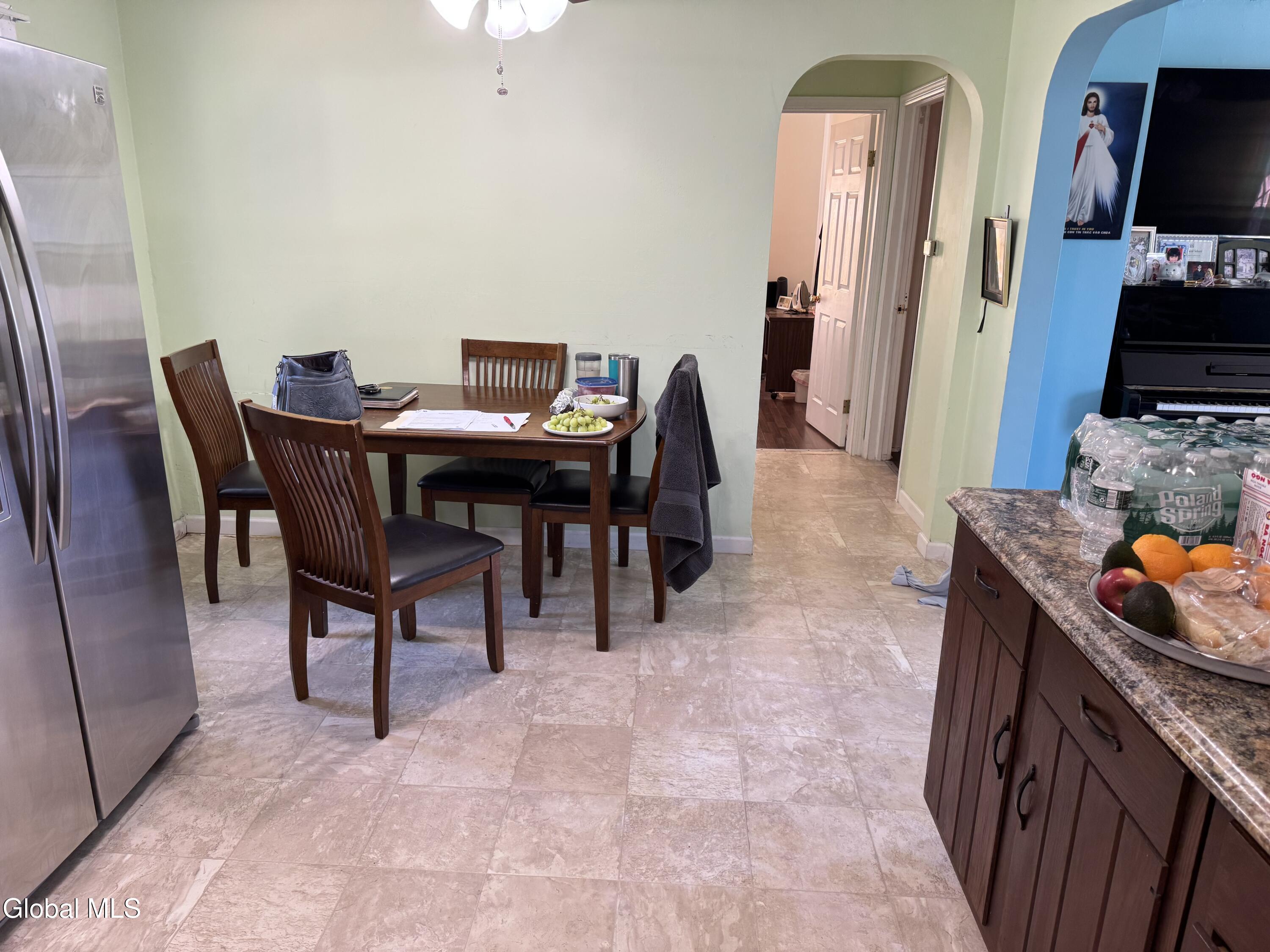 1716 Dorsett Street Schenectady NY 12303