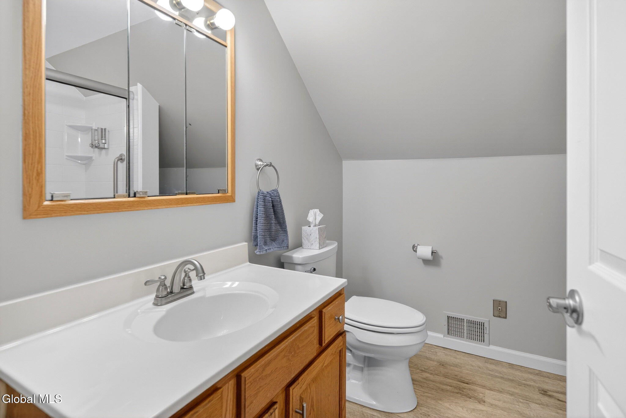 16 Leonard Drive Schenectady NY 12309
