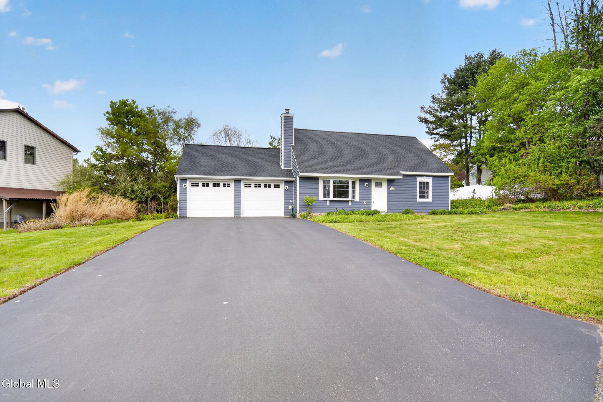 16 Leonard Drive Schenectady NY 12309