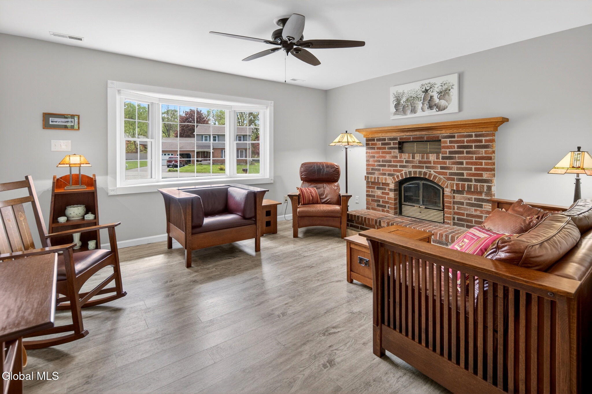 16 Leonard Drive Schenectady NY 12309