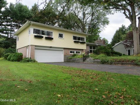 7 Paul Holly Drive Loudonville NY 12211