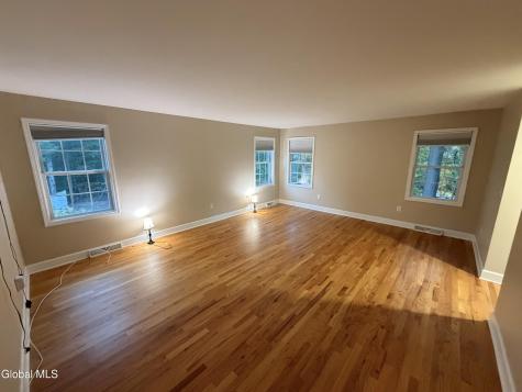 23 Eleanor Court Mechanicville NY 12118