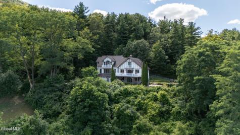 1127 Leesome Lane Altamont NY 12009