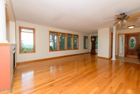 1127 Leesome Lane Altamont NY 12009