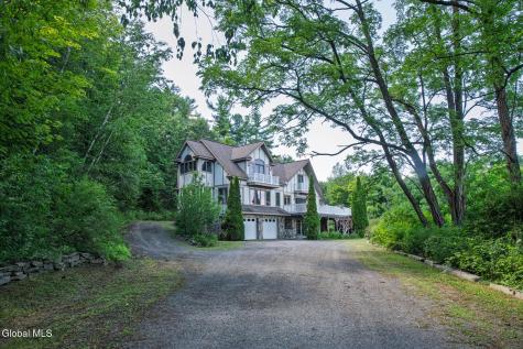 1127 Leesome Lane Altamont NY 12009