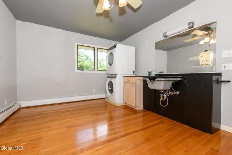 1127 Leesome Lane Altamont NY 12009