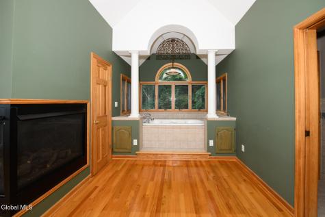 1127 Leesome Lane Altamont NY 12009