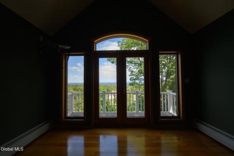 1127 Leesome Lane Altamont NY 12009