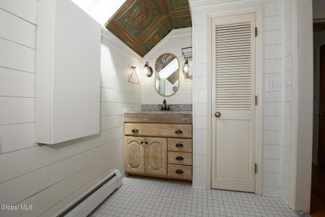 1127 Leesome Lane Altamont NY 12009