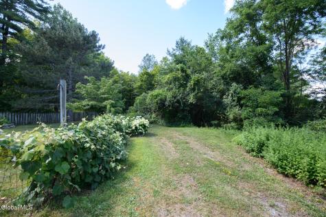 1127 Leesome Lane Altamont NY 12009