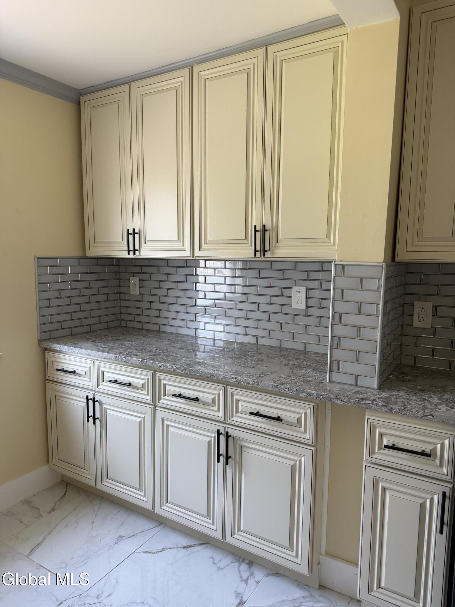822 Sargent Place Schenectady NY 12303
