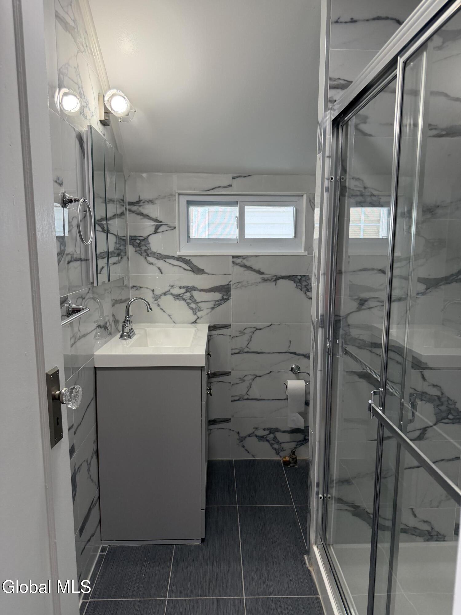 822 Sargent Place Schenectady NY 12303