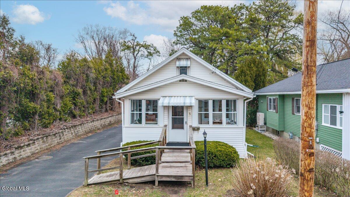 1 Spruce Street Albany NY 12205