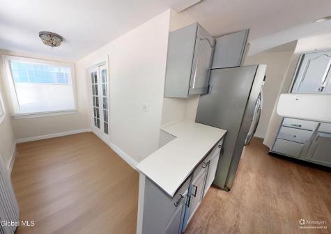 31 Woodlawn Avenue Albany NY 12208