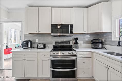 3037 Cox Avenue Rotterdam NY 12306