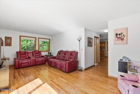 207 Hillcrest Avenue Albany NY 12203