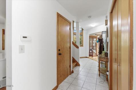 207 Hillcrest Avenue Albany NY 12203