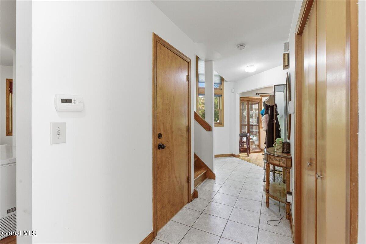 207 Hillcrest Avenue Albany NY 12203