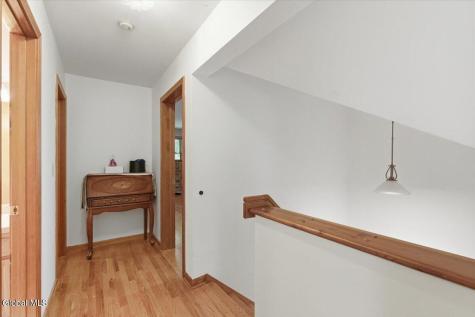 207 Hillcrest Avenue Albany NY 12203