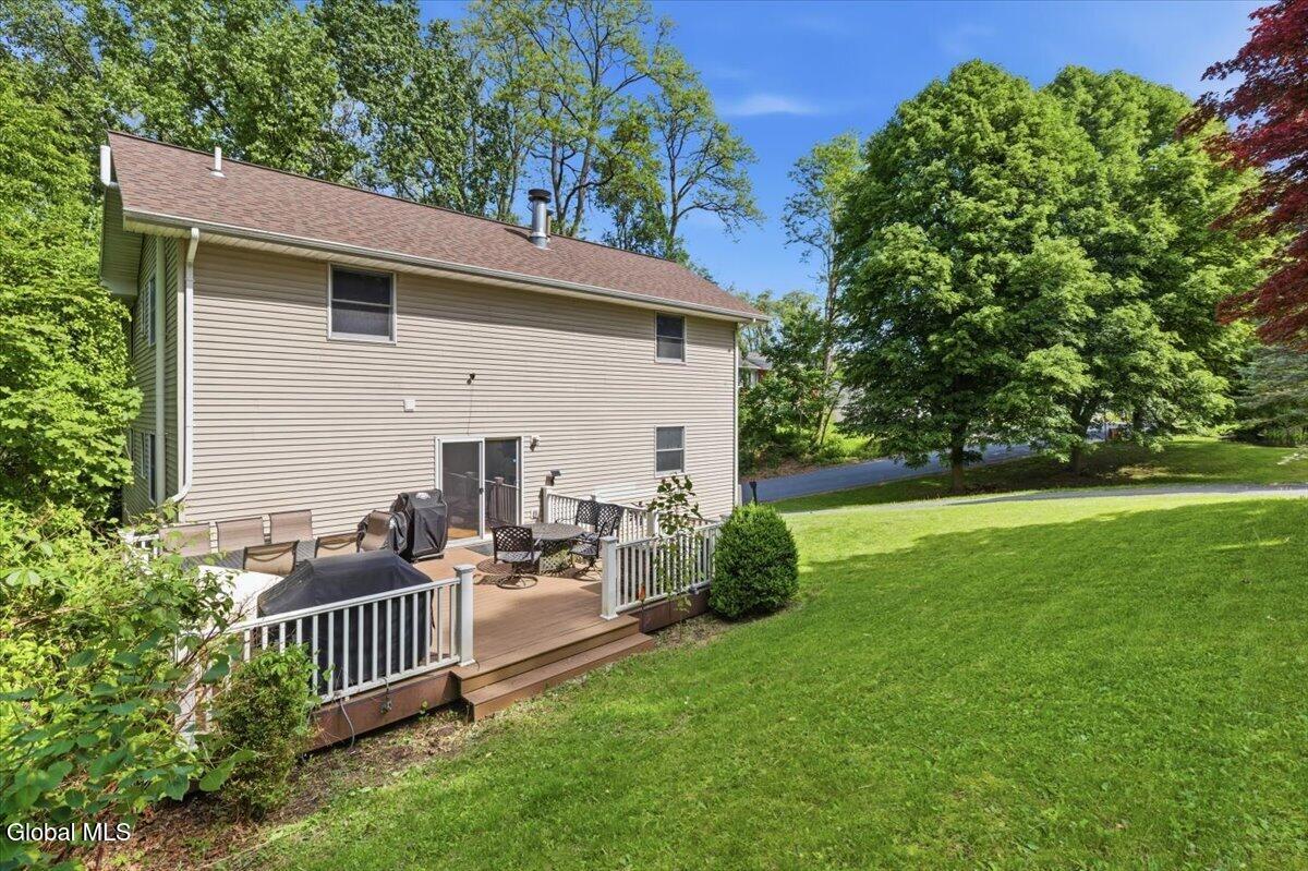 207 Hillcrest Avenue Albany NY 12203