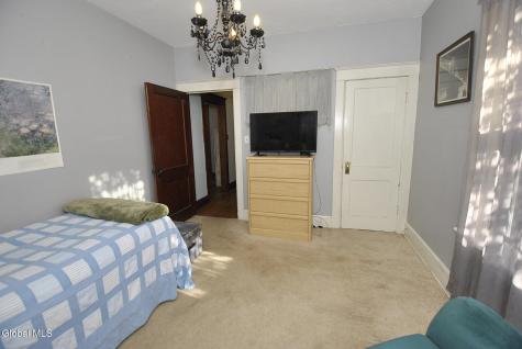 9 Middlesex Road East Greenbush NY 12061