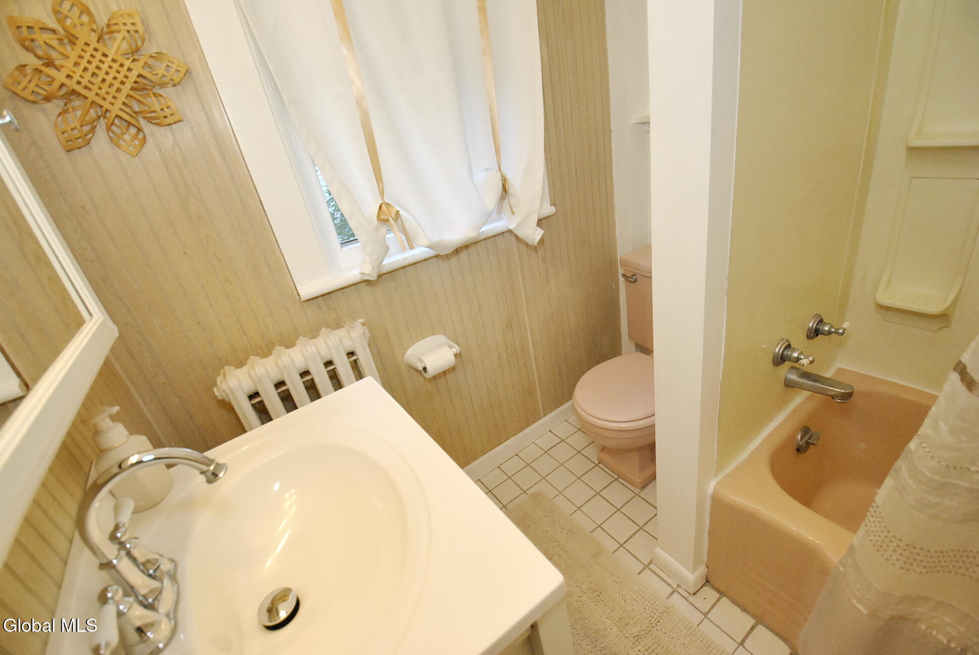 9 Middlesex Road East Greenbush NY 12061