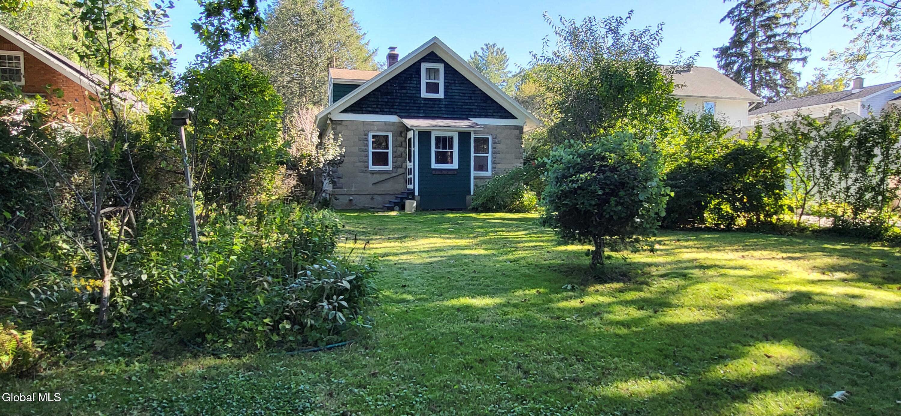 9 Middlesex Road East Greenbush NY 12061
