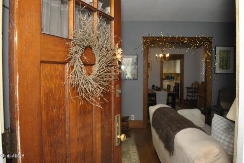 9 Middlesex Road East Greenbush NY 12061