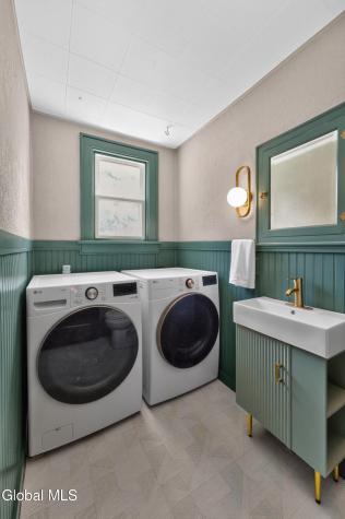 30 Griswold Avenue Troy NY 12180