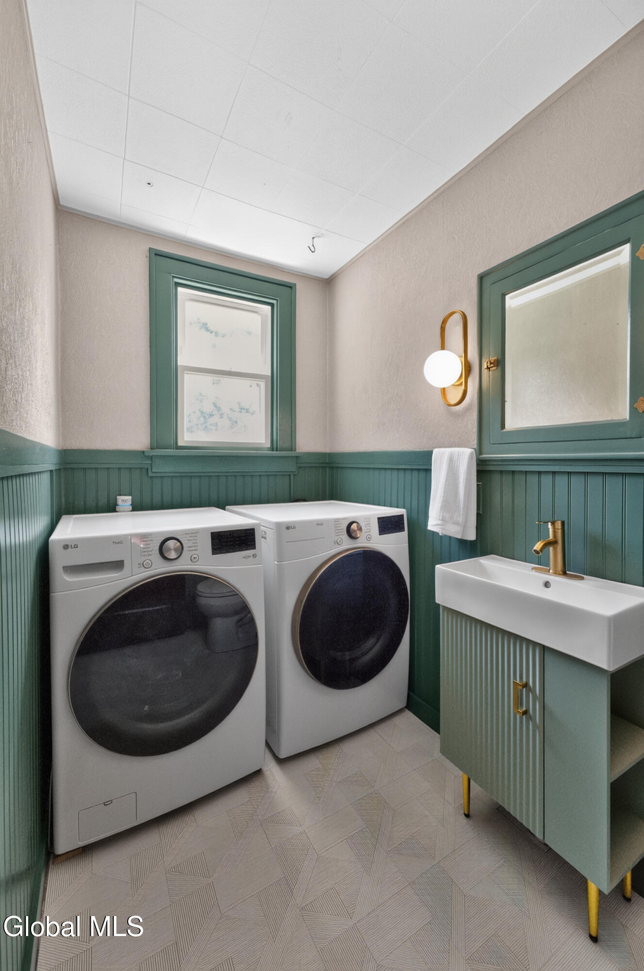 30 Griswold Avenue Troy NY 12180