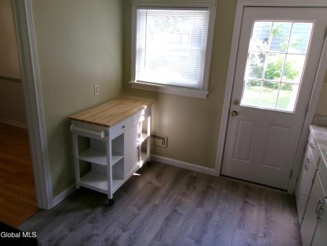 2023 Fairlawn Parkway Schenectady NY 12309
