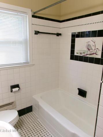 2023 Fairlawn Parkway Schenectady NY 12309