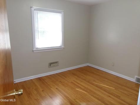 2023 Fairlawn Parkway Schenectady NY 12309