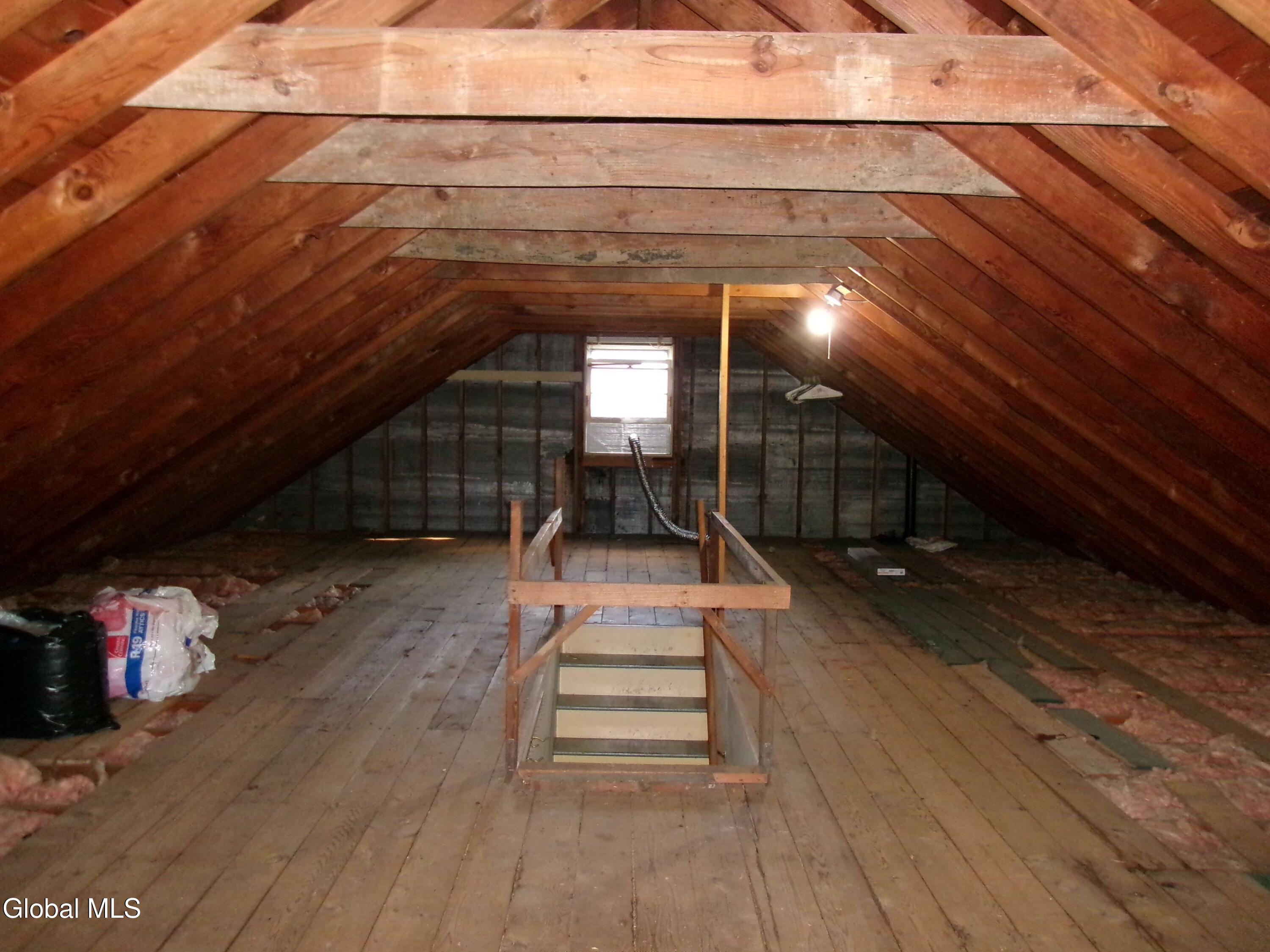 2023 Fairlawn Parkway Schenectady NY 12309