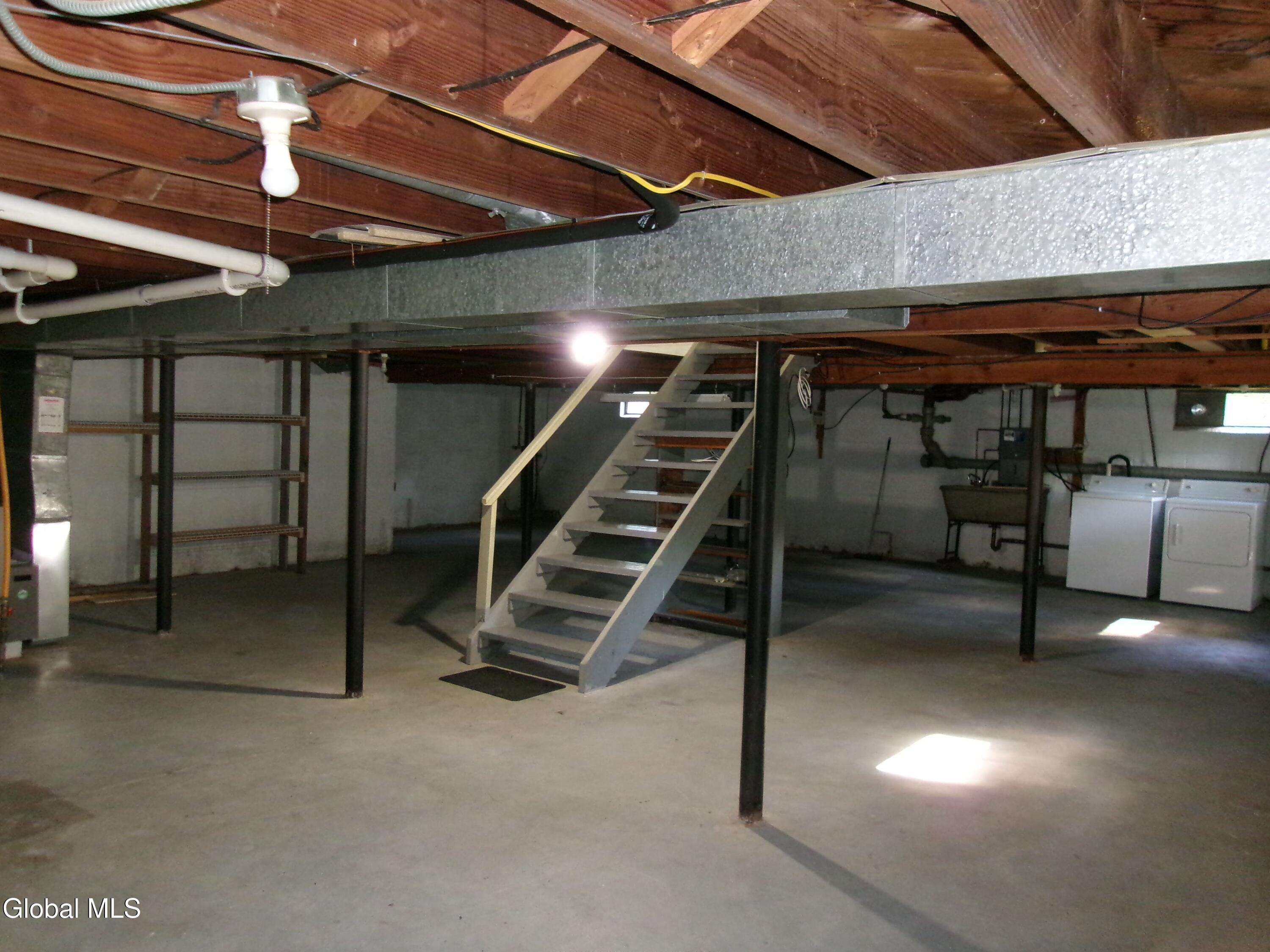2023 Fairlawn Parkway Schenectady NY 12309