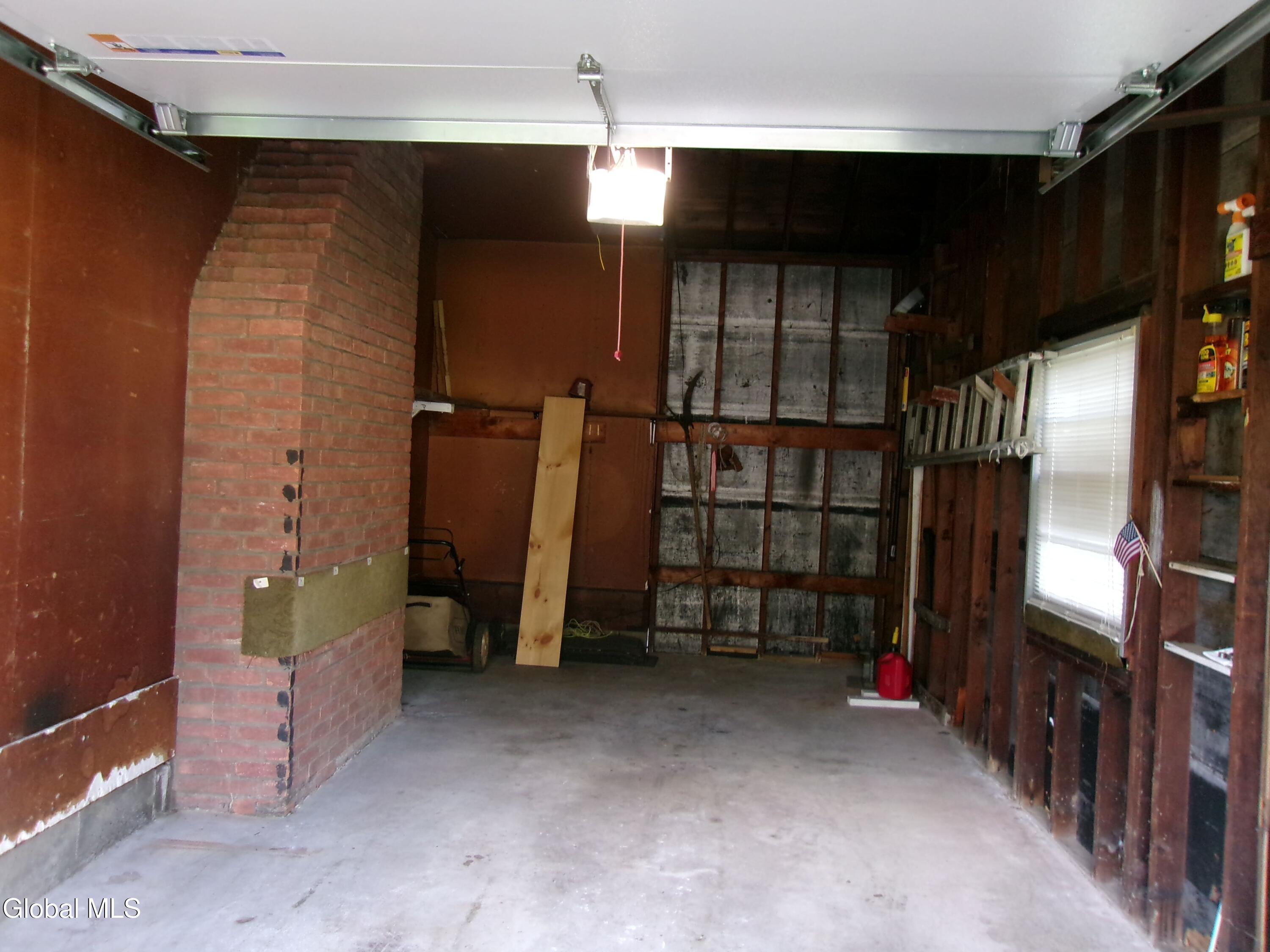 2023 Fairlawn Parkway Schenectady NY 12309