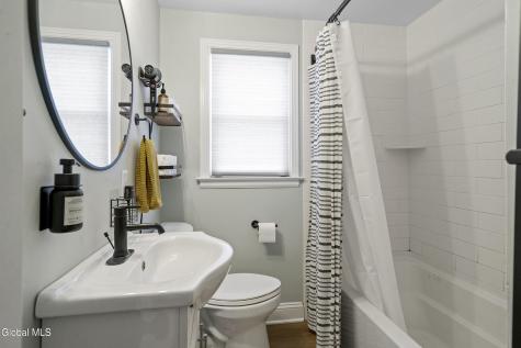 254 Kenwood Avenue Delmar NY 12054