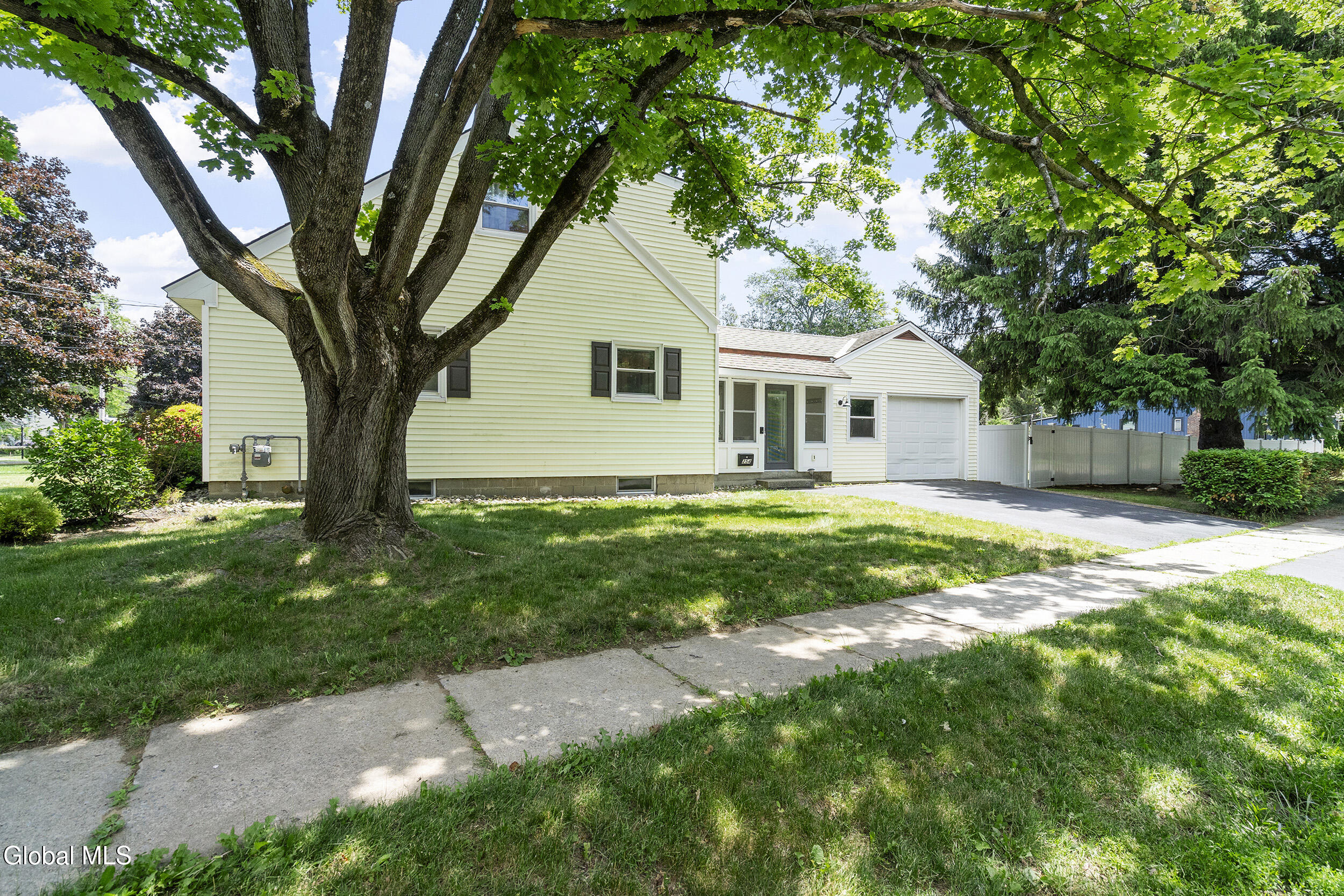 254 Kenwood Avenue Delmar NY 12054