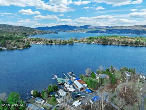 20 Brayton Road Queensbury NY 12845