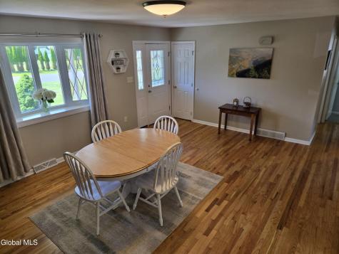 1016 Gates Drive Schenectady NY 12306