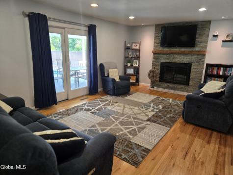 1016 Gates Drive Schenectady NY 12306