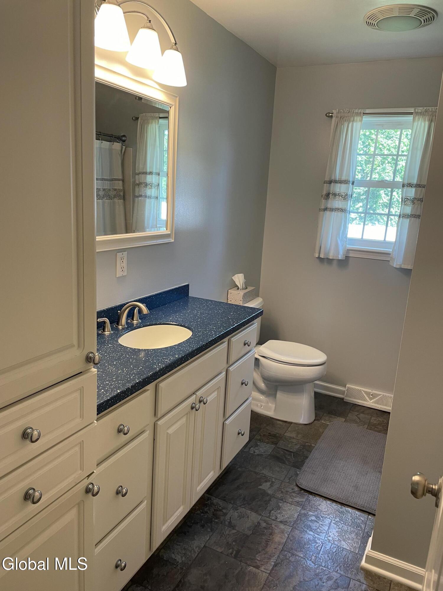 1016 Gates Drive Schenectady NY 12306
