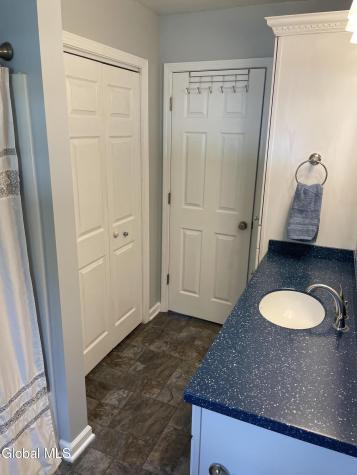 1016 Gates Drive Schenectady NY 12306