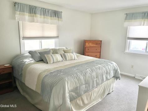 1016 Gates Drive Schenectady NY 12306