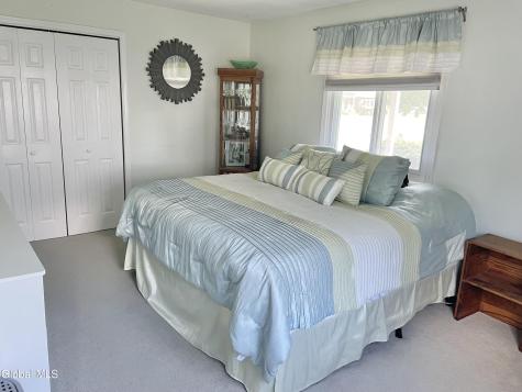 1016 Gates Drive Schenectady NY 12306