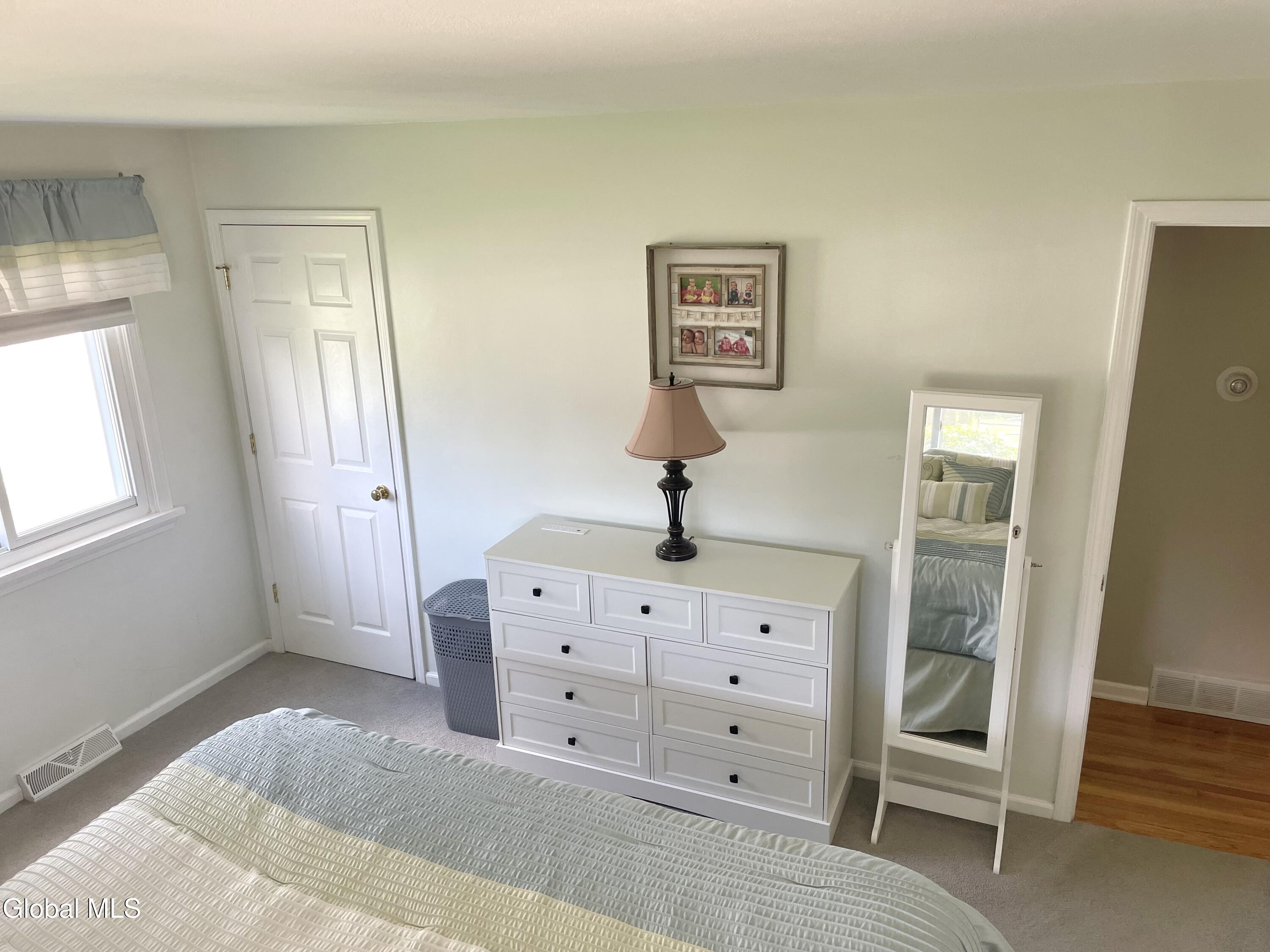 1016 Gates Drive Schenectady NY 12306