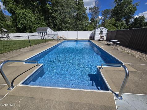 1016 Gates Drive Schenectady NY 12306