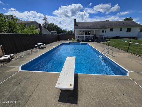 1016 Gates Drive Schenectady NY 12306