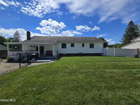 1016 Gates Drive Schenectady NY 12306
