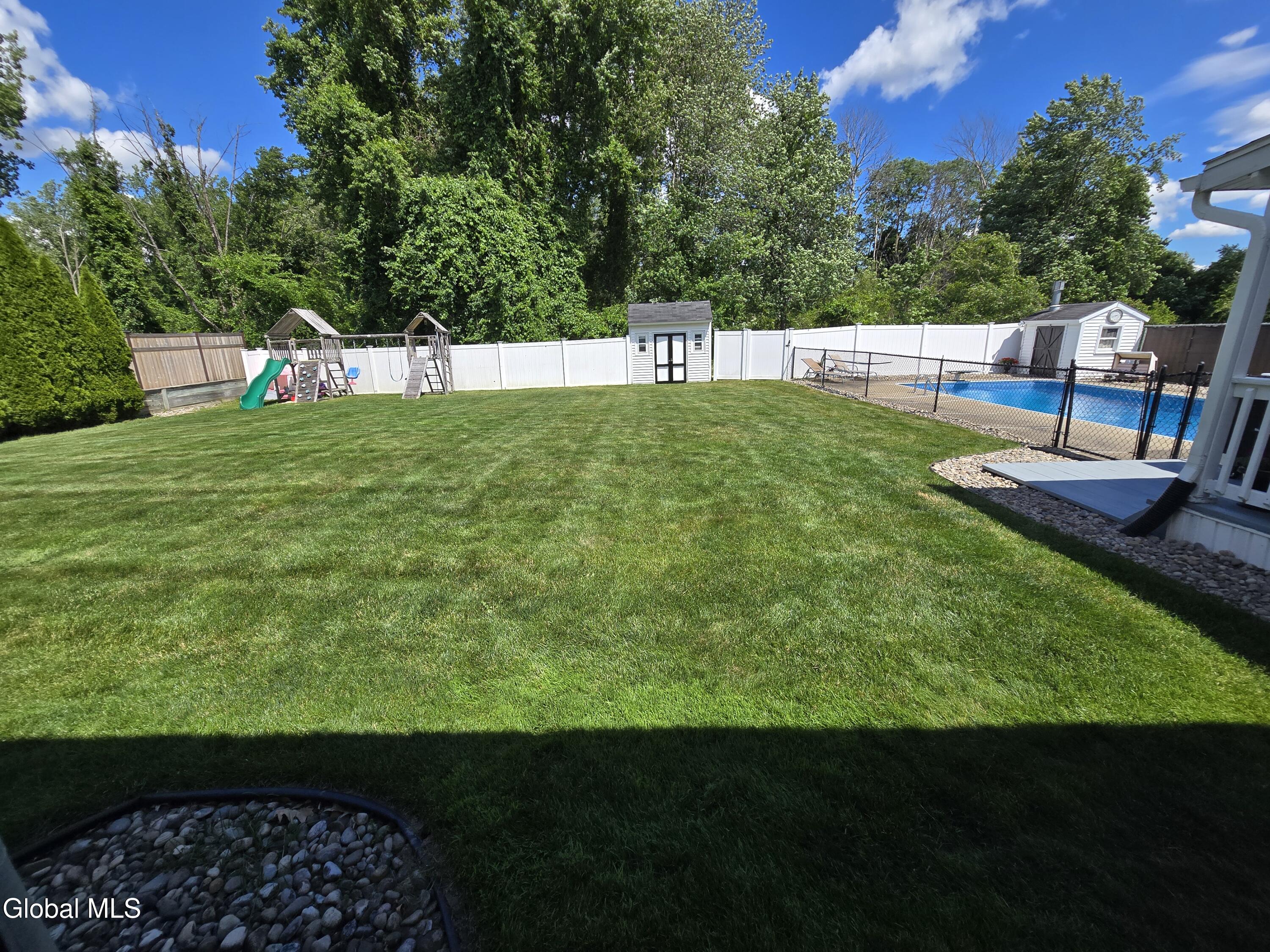 1016 Gates Drive Schenectady NY 12306
